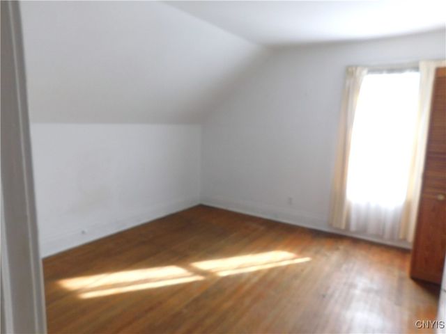 205 SHOTWELL PARK Park 100, Syracuse, NY 13206