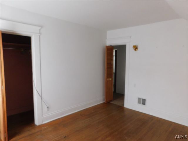 205 SHOTWELL PARK Park 100, Syracuse, NY 13206