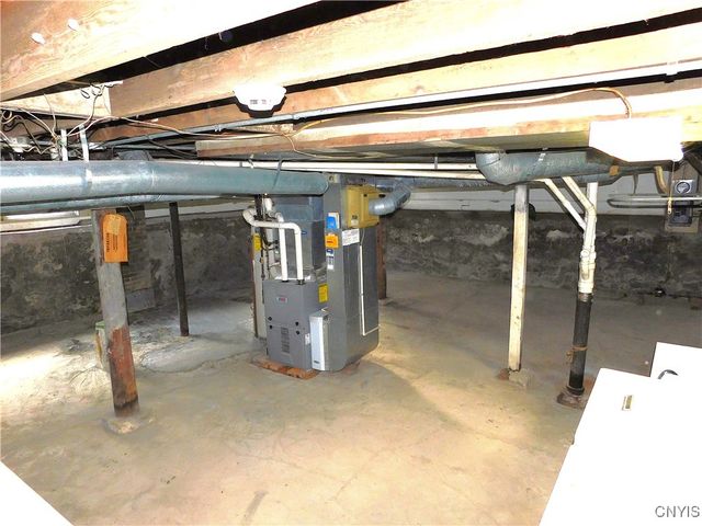 205 SHOTWELL PARK Park 100, Syracuse, NY 13206