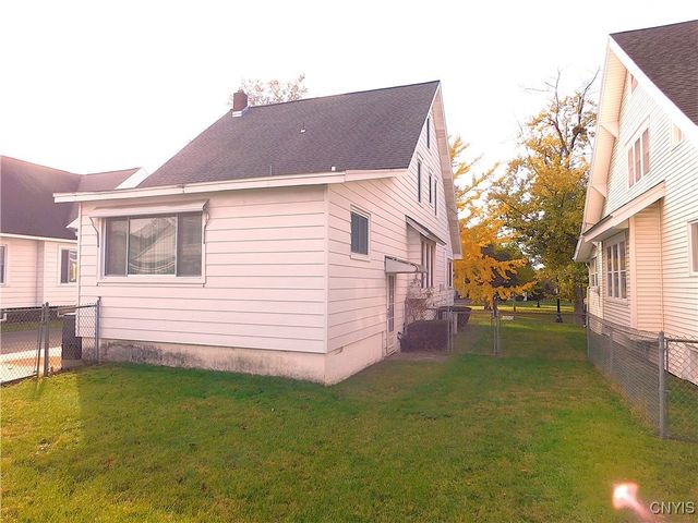 205 SHOTWELL PARK Park 100, Syracuse, NY 13206