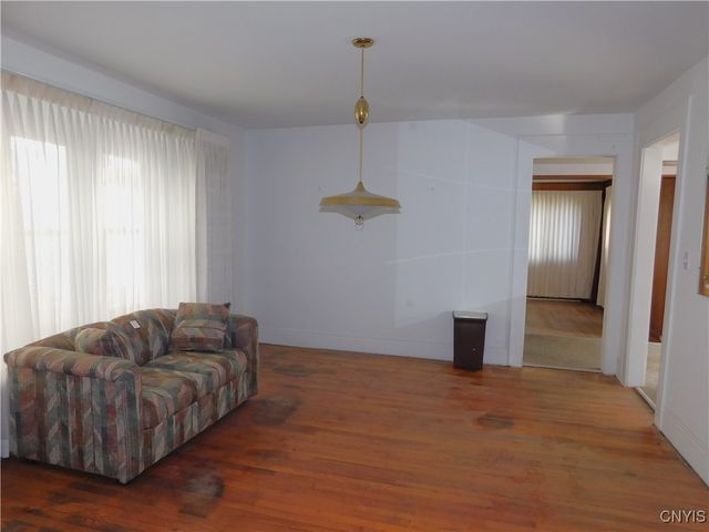 205 SHOTWELL PARK Park 100, Syracuse, NY 13206