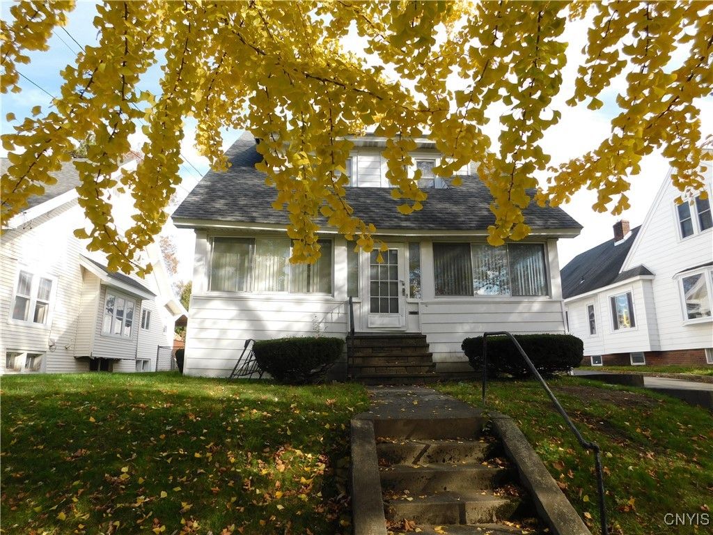 205 SHOTWELL PARK Park 100, Syracuse, NY 13206