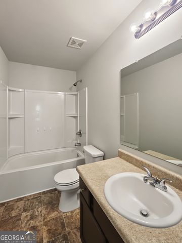 208 Laurelcrest Lane, Dallas, GA 30132