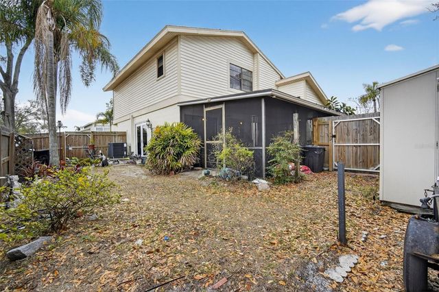 10301 CHADBOURNE DRIVE, Tampa, FL 33624