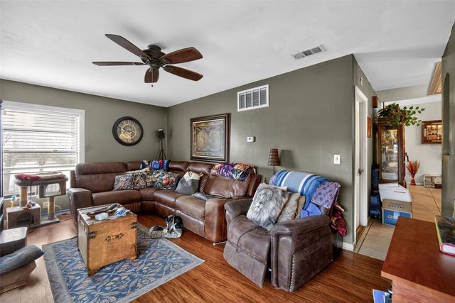 10301 CHADBOURNE DRIVE, Tampa, FL 33624