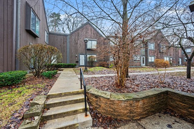 125 Balmoral Court, Kalamazoo Twp, MI 49006