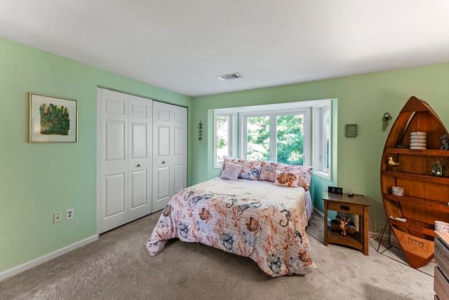94 Westcliff Dr 94, Plymouth, MA 02360