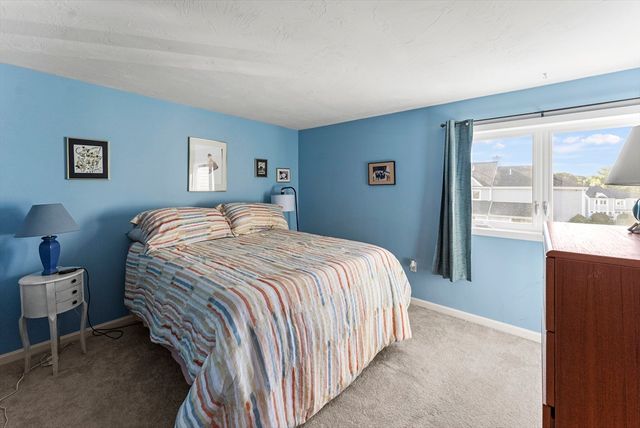 94 Westcliff Dr 94, Plymouth, MA 02360