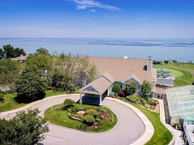 94 Westcliff Dr 94, Plymouth, MA 02360