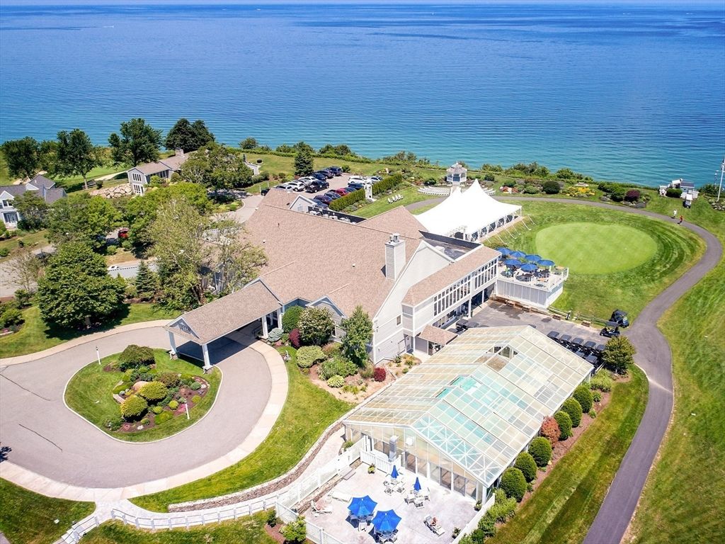 94 Westcliff Dr 94, Plymouth, MA 02360