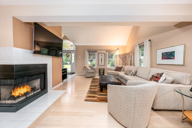 14 Eventide Lane, Barnstable, MA 02630