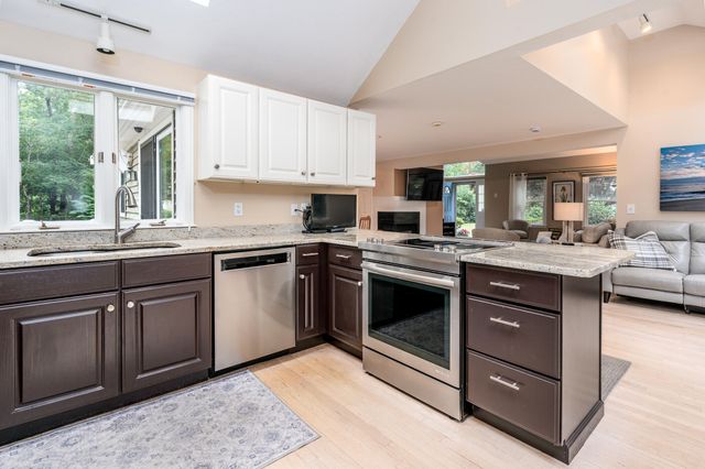 14 Eventide Lane, Barnstable, MA 02630