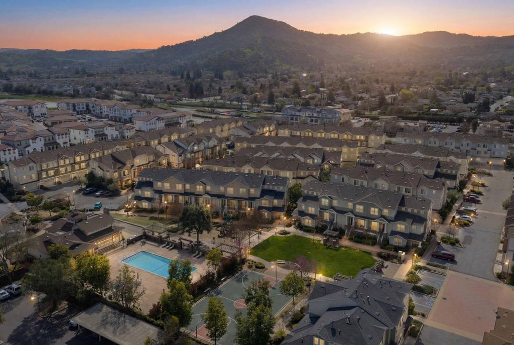 18519 Poppy Jasper Lane, Morgan Hill, CA 95037