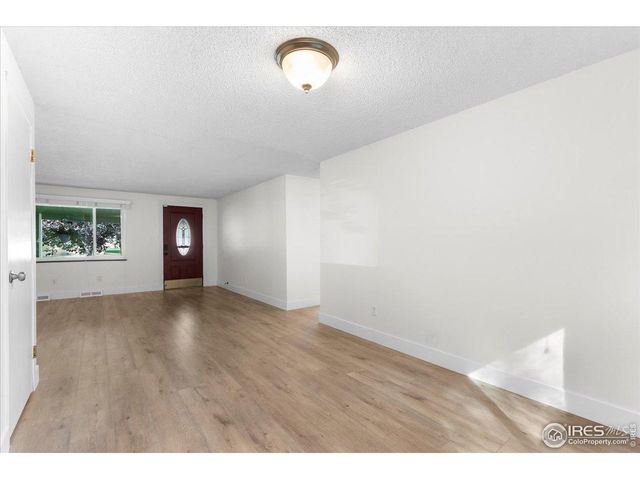 2306 Cameo Ave, Loveland, CO 80538