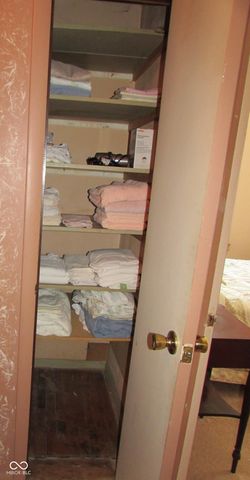 1532 Weslow Court, Anderson, IN 46011