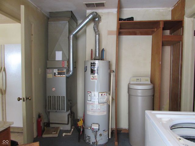 1532 Weslow Court, Anderson, IN 46011