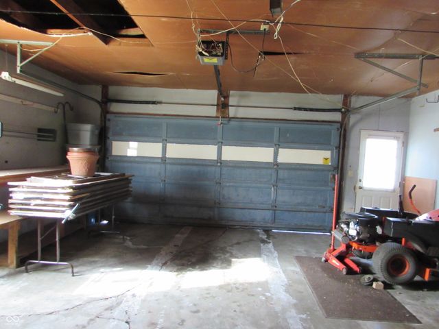 1532 Weslow Court, Anderson, IN 46011