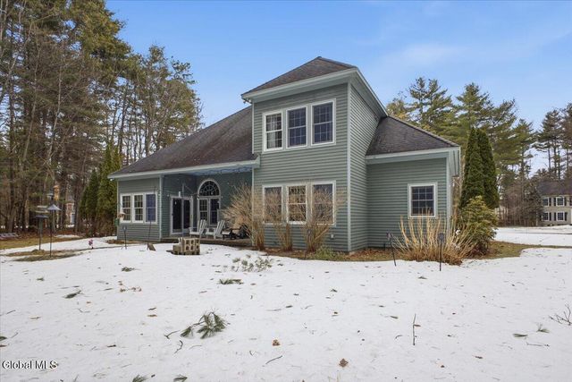 18 Founders Way, Queensbury, NY 12804