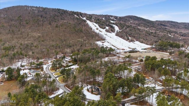 18 Founders Way, Queensbury, NY 12804