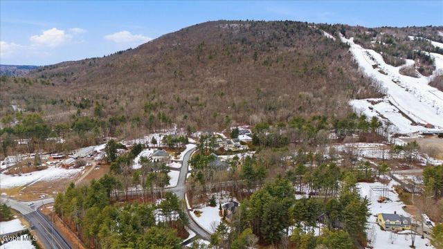 18 Founders Way, Queensbury, NY 12804