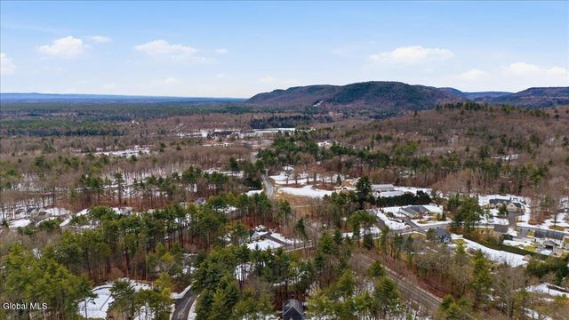 18 Founders Way, Queensbury, NY 12804