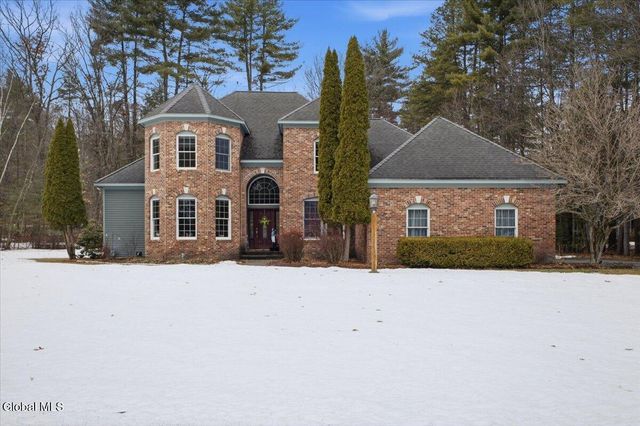 18 Founders Way, Queensbury, NY 12804