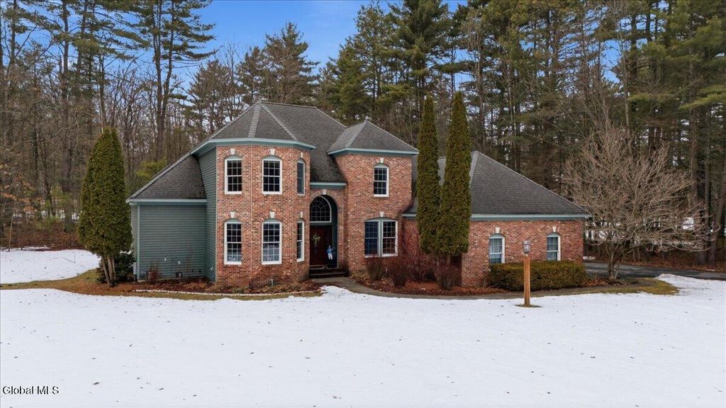 18 Founders Way, Queensbury, NY 12804