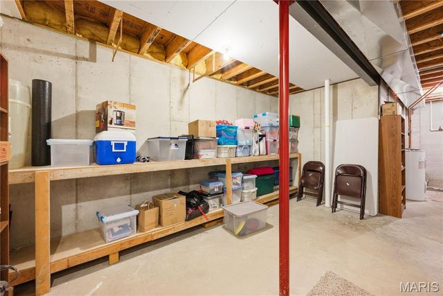 818 E Wood Drive, Columbia, IL 62236