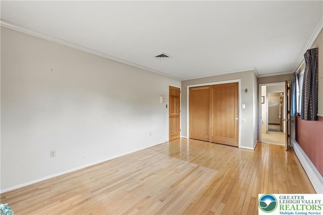 1042 North 38th Street, South Whitehall Twp, PA 18104