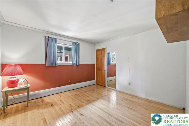 1042 North 38th Street, South Whitehall Twp, PA 18104
