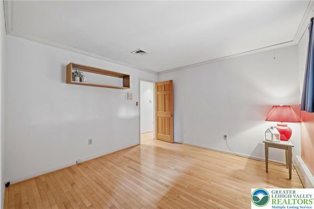 1042 North 38th Street, South Whitehall Twp, PA 18104