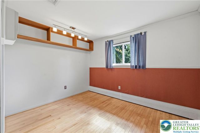 1042 North 38th Street, South Whitehall Twp, PA 18104