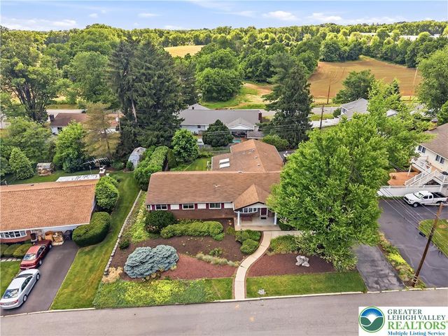 1042 North 38th Street, South Whitehall Twp, PA 18104