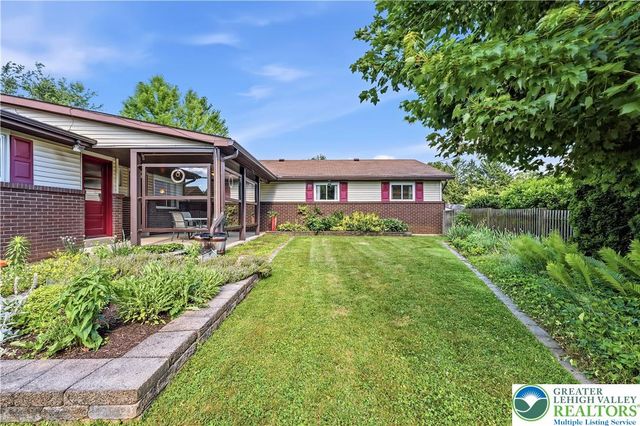 1042 North 38th Street, South Whitehall Twp, PA 18104