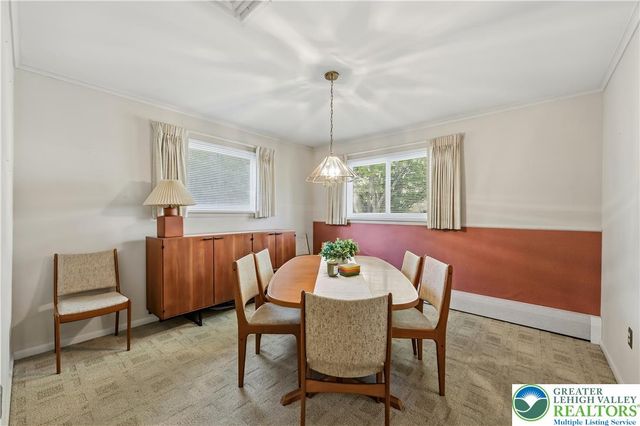 1042 North 38th Street, South Whitehall Twp, PA 18104