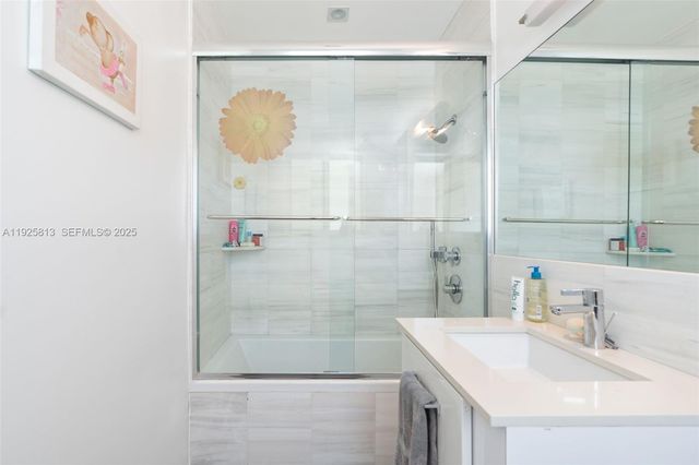 501 NE 51st St 0, Miami, FL 33137