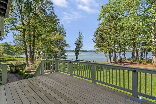 5213 Clipper Cove Rd, Midlothian, VA 23112