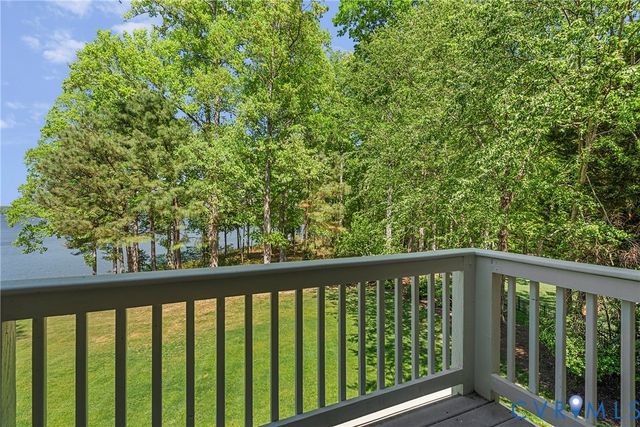 5213 Clipper Cove Rd, Midlothian, VA 23112