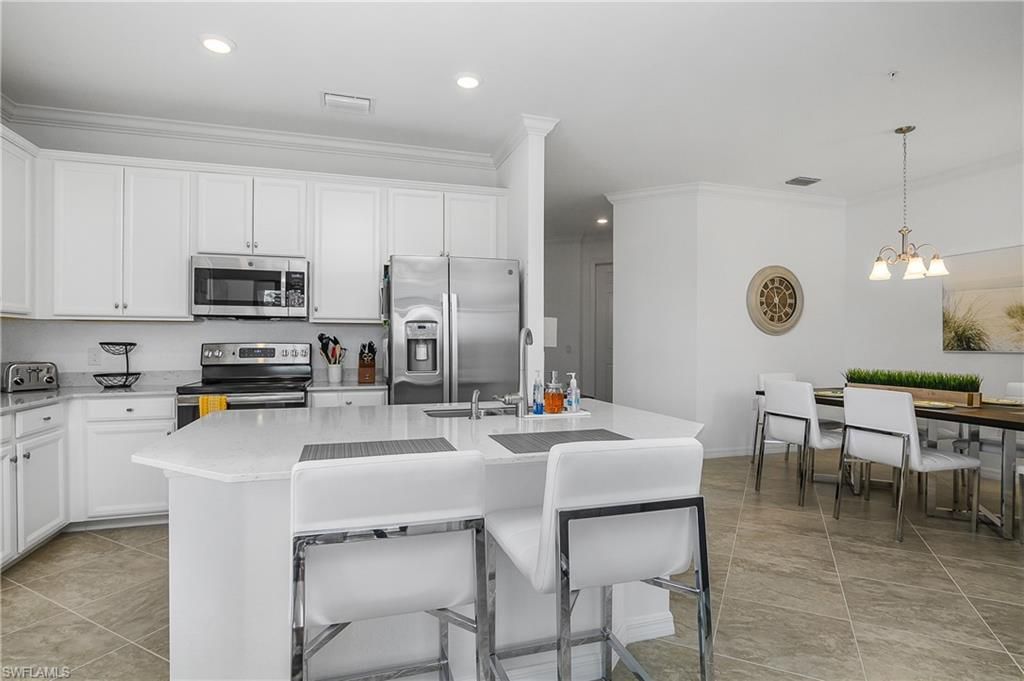 9584 Trevi CT # 5238, Naples, FL 34113