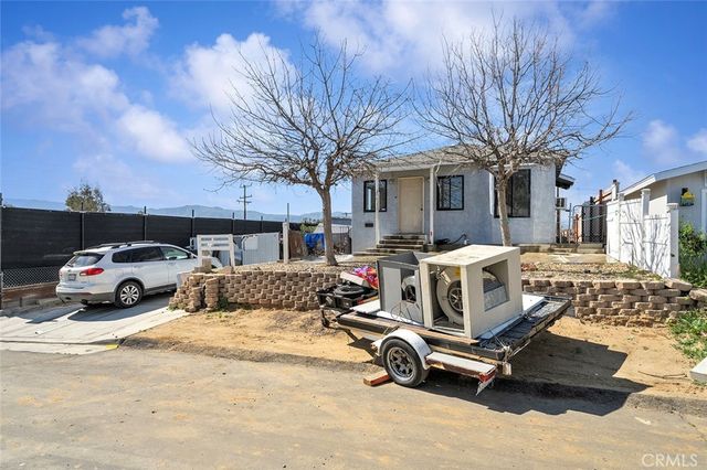 405 Lookout Street, Lake Elsinore, CA 92530