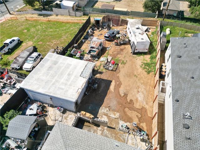 405 Lookout Street, Lake Elsinore, CA 92530