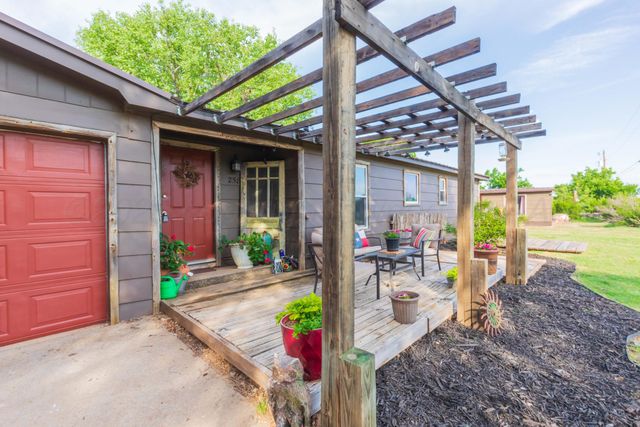 258 Carroll Creek, Howardwick, TX 79226