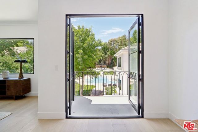 4261 Temma Court, Calabasas, CA 91302