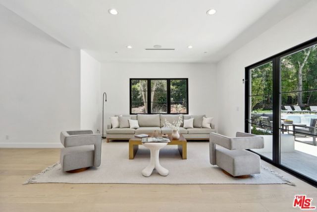 4261 Temma Court, Calabasas, CA 91302