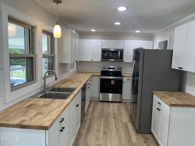 3117 Blackburn Avenue, Kingsport, TN 37660