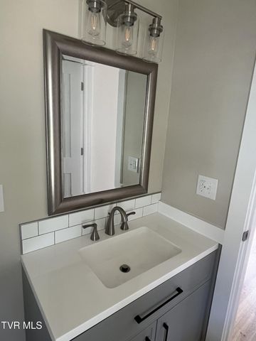 3117 Blackburn Avenue, Kingsport, TN 37660