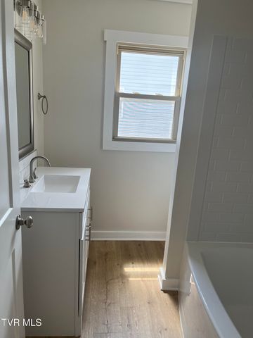 3117 Blackburn Avenue, Kingsport, TN 37660