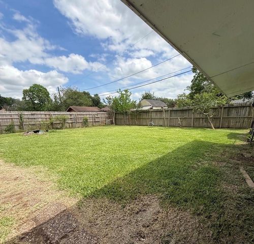 2208 7th St, Galena Park, TX 77547