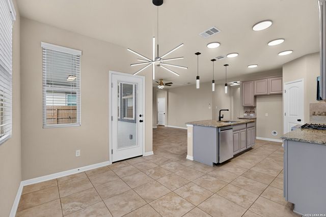 6906 Hanover Stone, San Antonio, TX 78244