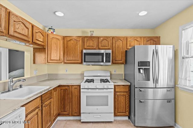 123 Mermaid Drive, Manahawkin, NJ 08050